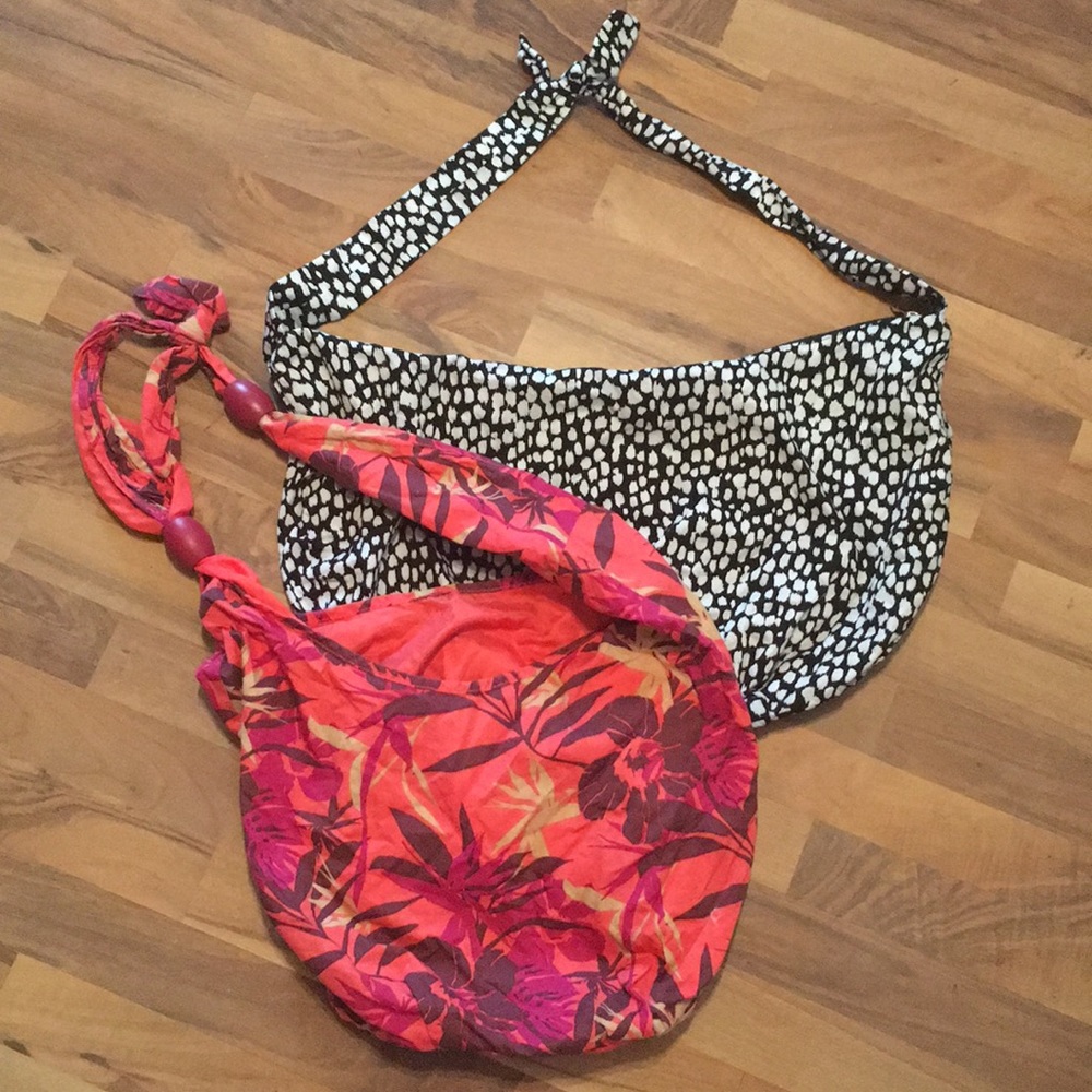 lot of 2 bags